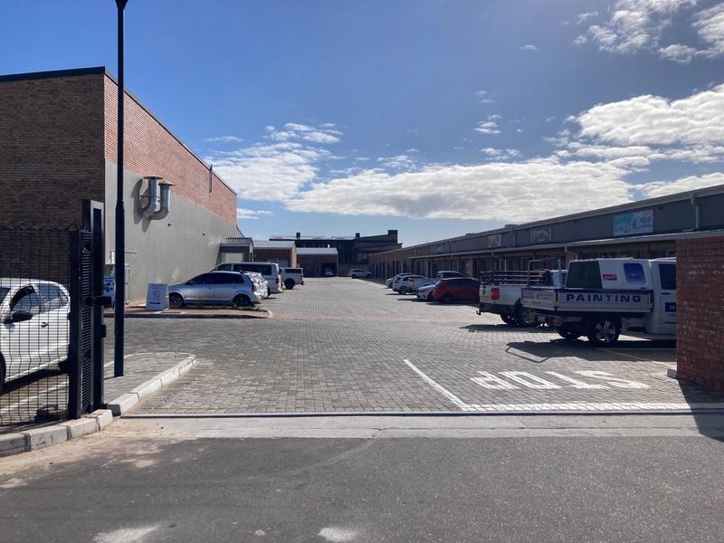 To Let Commercial Property for Rent in Fairview Eastern Cape